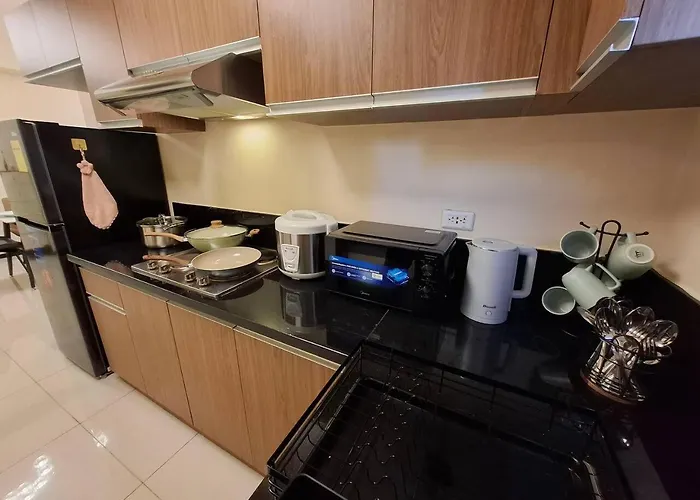 3br Bigspace -100sqm -15px -freeparking -pet -moa,picc,wtc,ccp Apartamento Manila